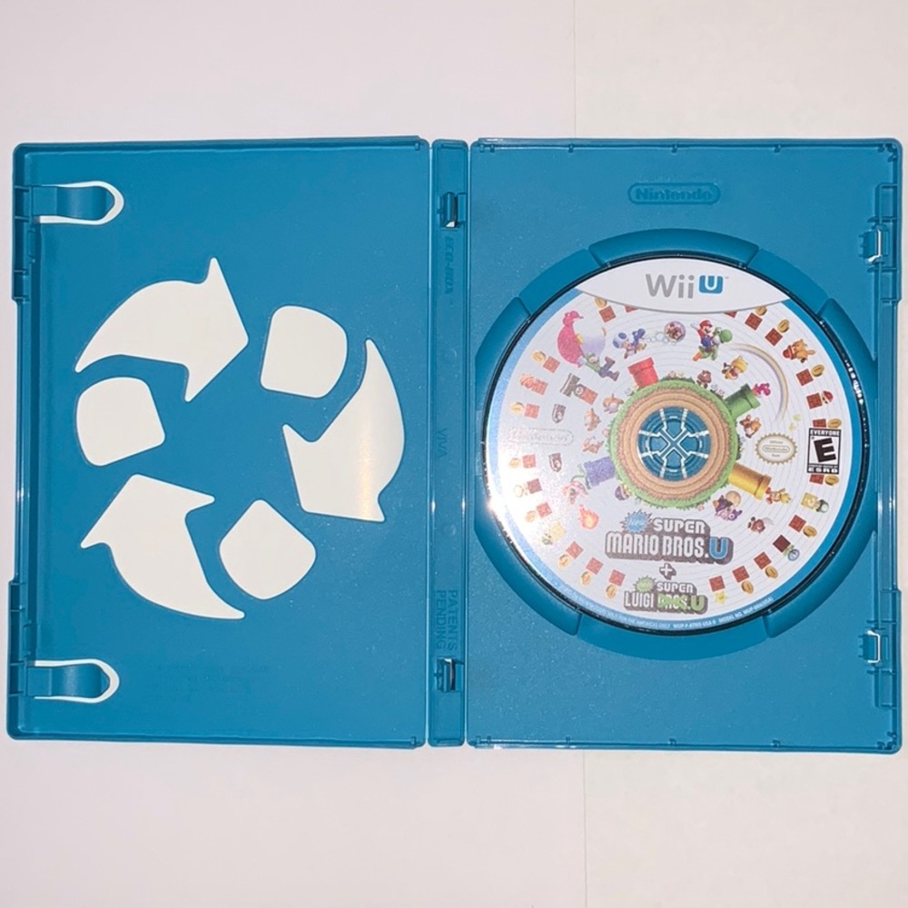 Nintendo Wii New Super Mario Bros. U + Super Luigi U Blue Case Complete - Picture 3 of 7